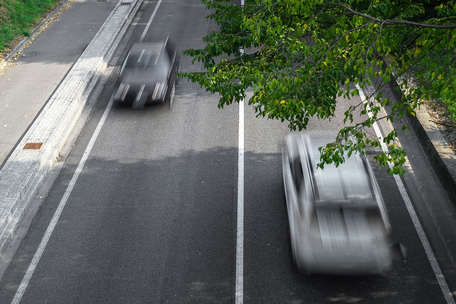 Mehrere Geschwindigkeitsüberschreitungen auf einer Fahrt – Tateinheit? width=