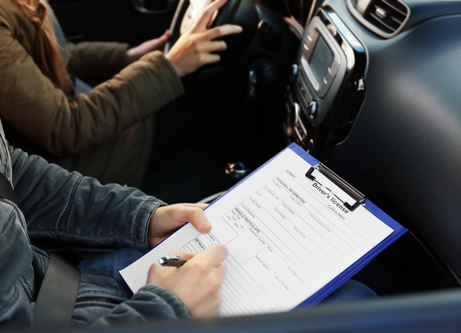 Fahrverbot: Absehen nach Teilnahme an verkehrspsychologischer Maßnahme möglich