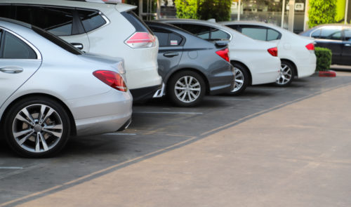 Unerlaubtes Entfernen vom Unfallort - Wann ist ein Parkplatz eine öffentliche Verkehrsfläche?