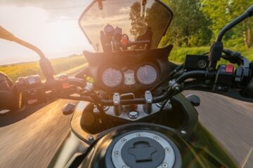 Geschwindigkeitsmessung mit Riegl FG21-P bei Motorradfahrer – Abzug weiterer Toleranzwerte
