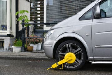 Parkverstoß – Kosten- und Auslagenentscheidung zulasten des freigesprochenen Kraftfahrzeughalters