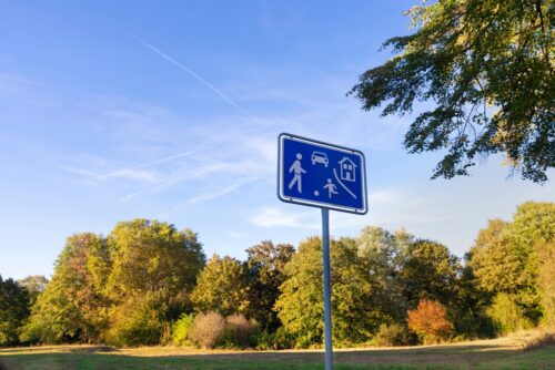 Schrittgeschwindigkeit in verkehrsberuhigten Bereich