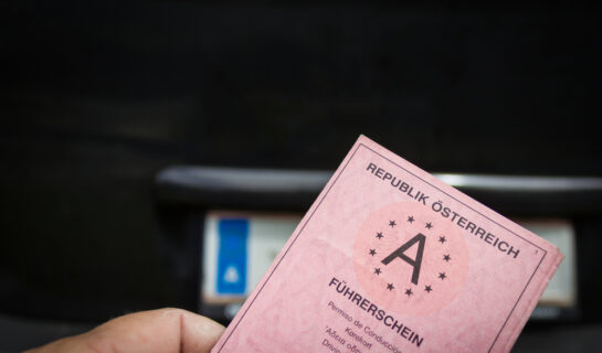 Nichtberechtigung der Kraftfahrzeugführung mit österreichischem Führerschein nach Umtausch