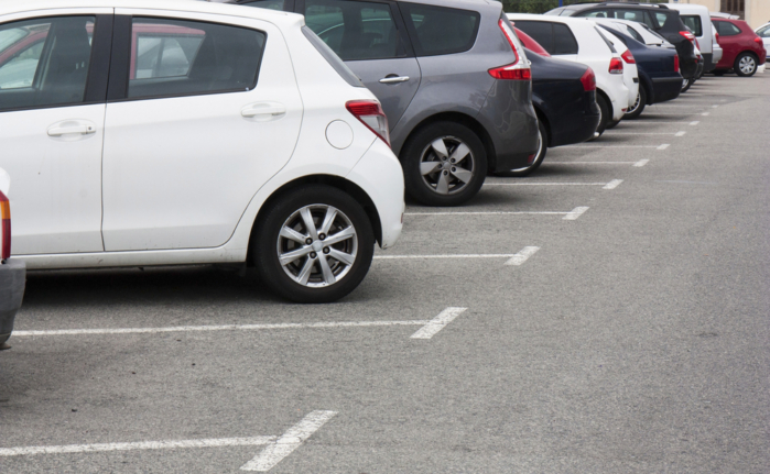 Parken auf öffentlichen Parkplätzen: Regeln laut StVO?